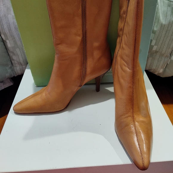 Madeline boots - Picture 3 of 5